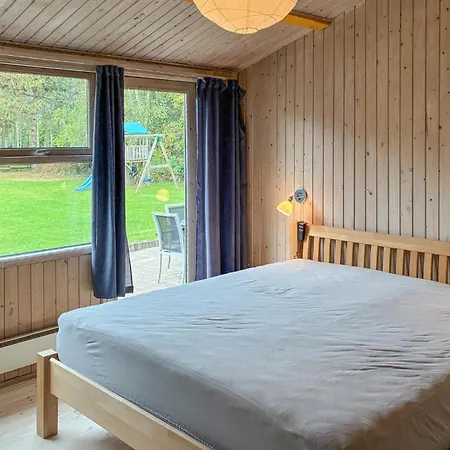 2 Bedroom Cozy In Idestrup