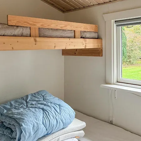 2 Bedroom Cozy In Idestrup Feriehus *