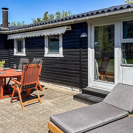 2 Bedroom Cozy In Idestrup *